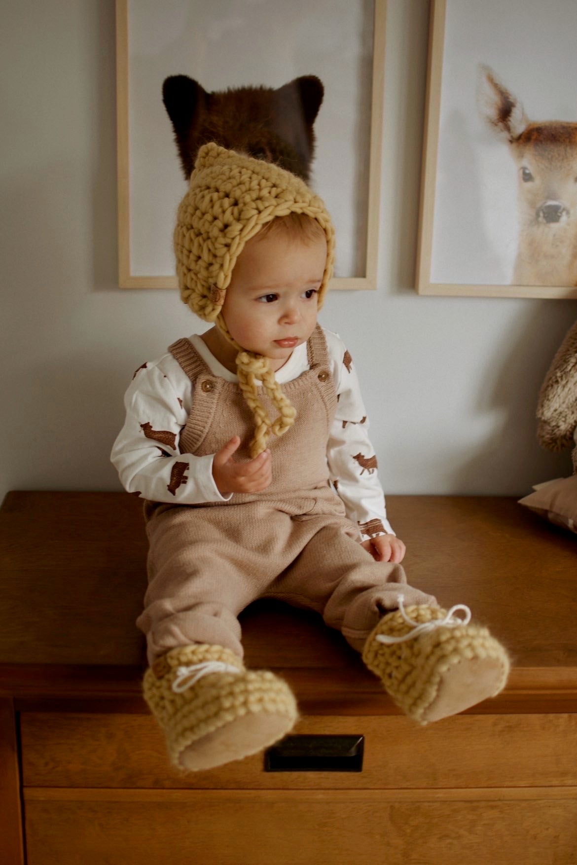 Ensemble de naissance : BONNET ET PANTOUFLES