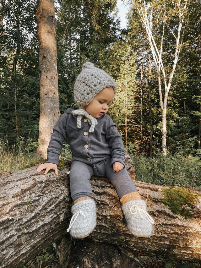 Ensemble de naissance :  BONNET ET PANTOUFLES