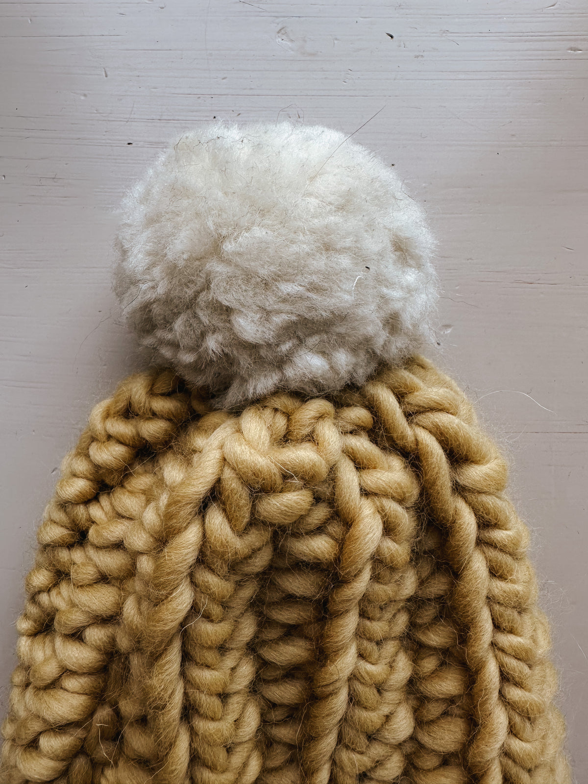 Tuque en laine à pompon LÉON - Précommande