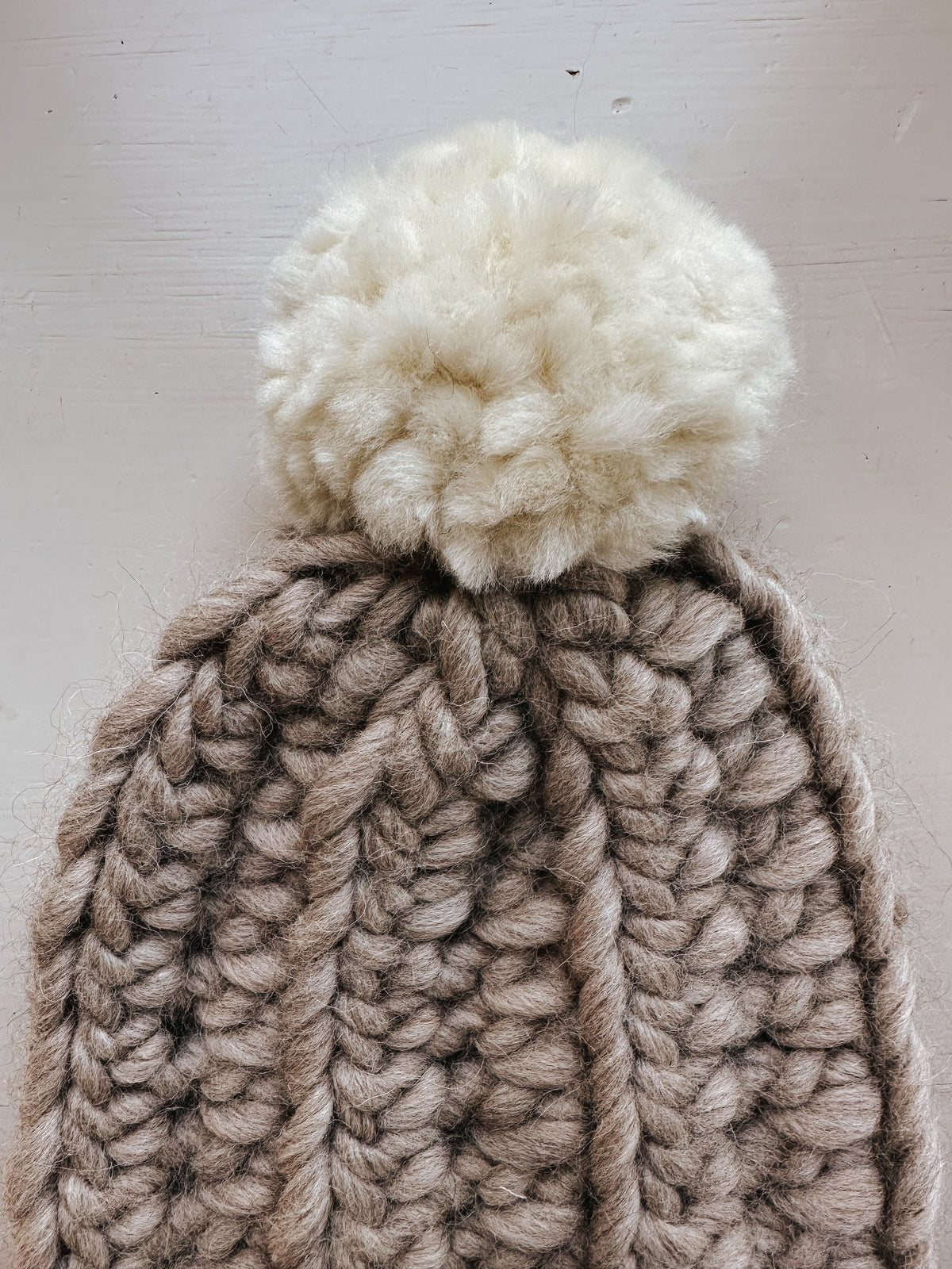 Tuque en laine à pompon LÉON - Précommande