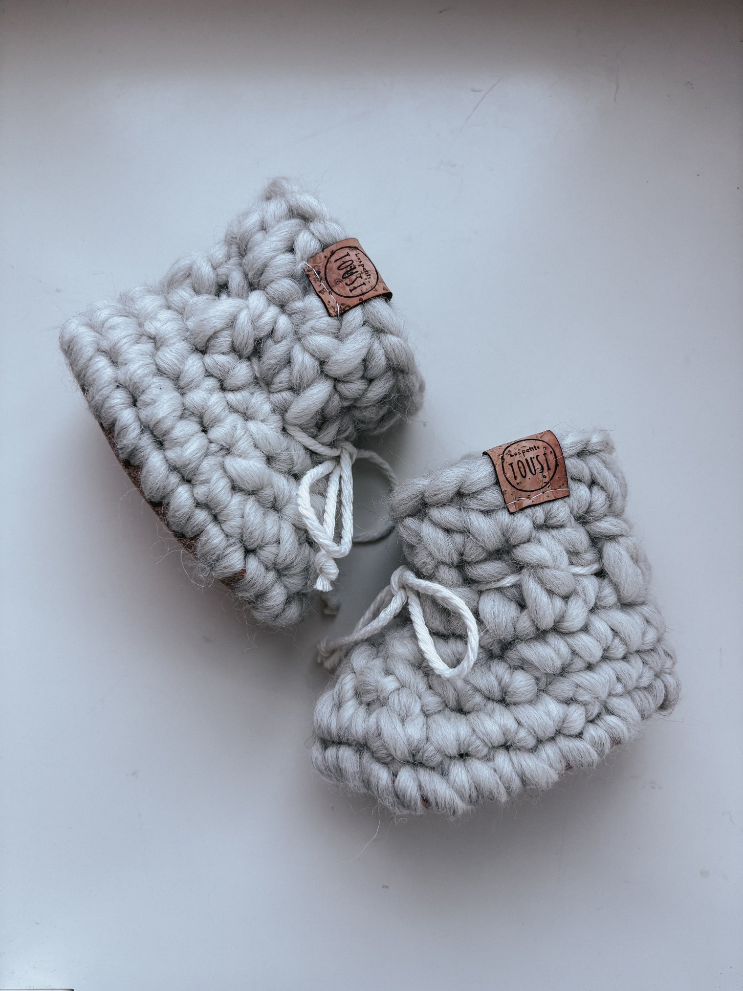 Ensemble de naissance :  BONNET ET PANTOUFLES