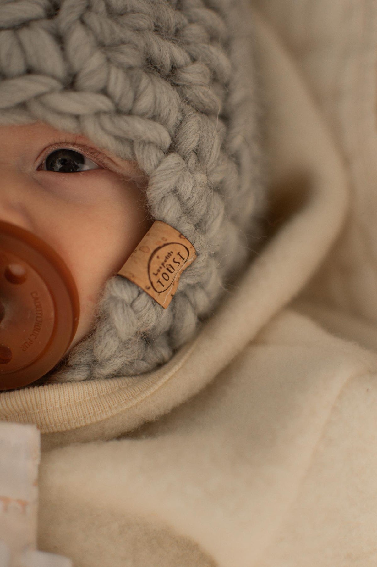 Tuque en laine à pompon LÉON - Précommande - Les petits Tousi